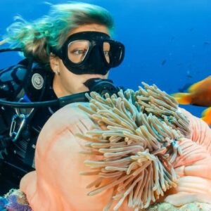 UNDERWATER NATURALIST