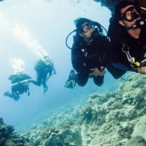 CAVERN DIVE